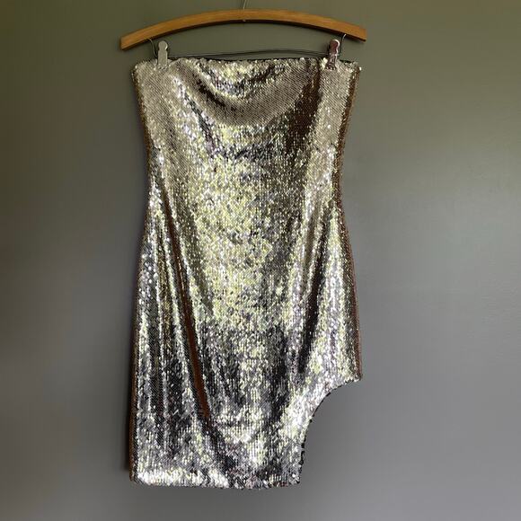 L'ACADEMIE Mea Mini Dress Champagne Silver Sequin Strapless Size Small Gold Sexy - Picture 5 of 16